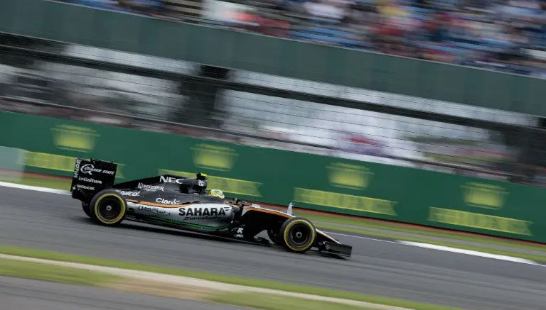 Checo Pérez termina sexto en el GP de Gran Bretaña