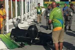 Cámara de Río hiere a personas tras caer en Parque Olímpico