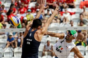 México vence a Italia en su debut en voleibol de playa