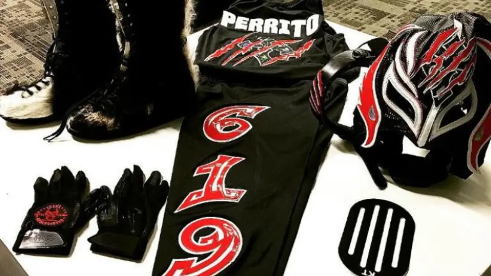 Rey Mysterio rinde homenaje al Hijo del Perro Aguayo