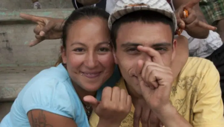 Niñas mexicanas ‘monean’ para adelgazar