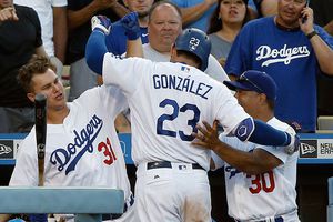 Titán González alcanza 300 jonrones en su carrera