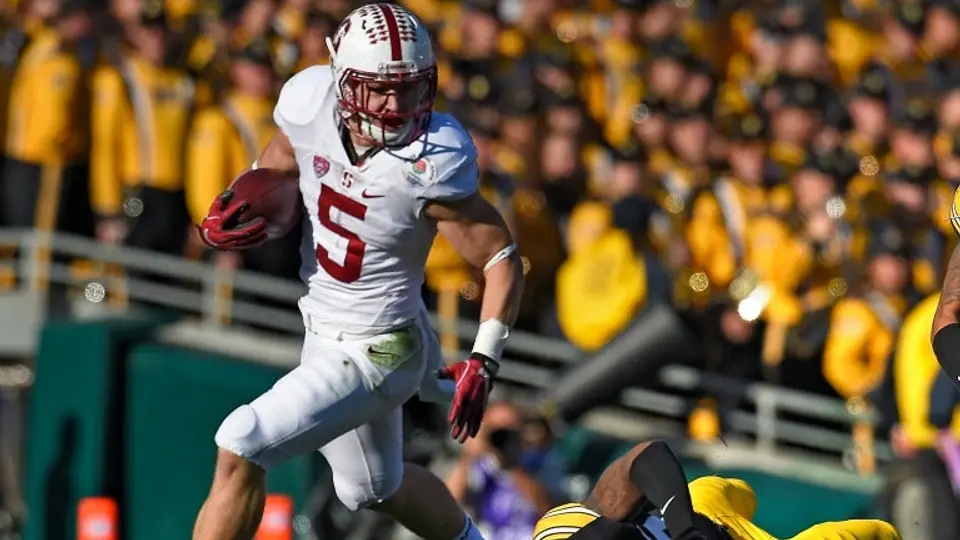 Stanford se lleva el Rose Bowl con paliza sobre Iowa