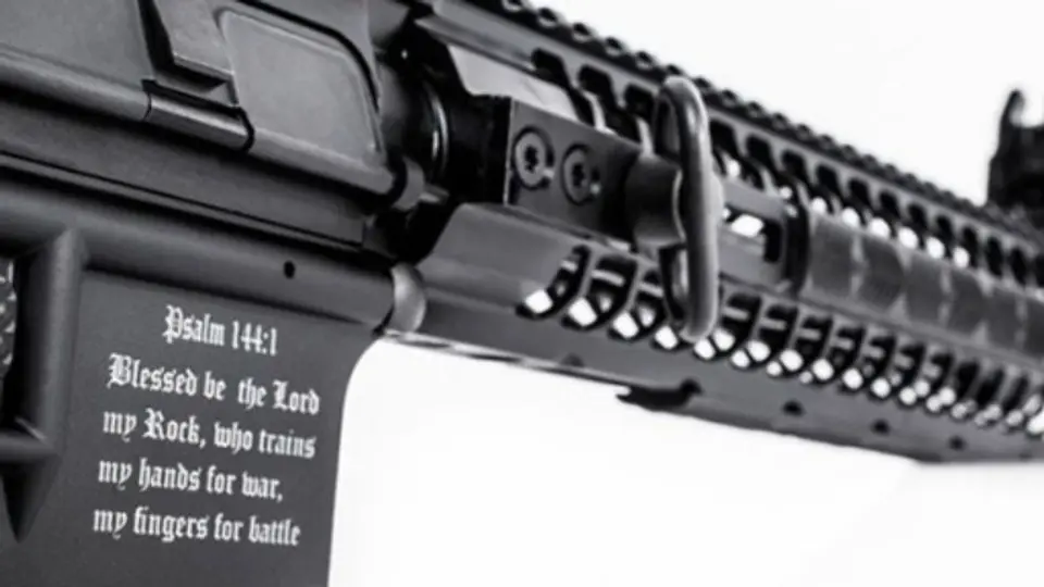 Crean rifle 'cristiano anti terroristas'