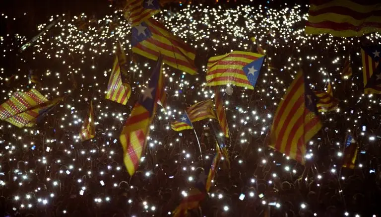 Catalunya busca abrir una puerta rumbo a la independencia