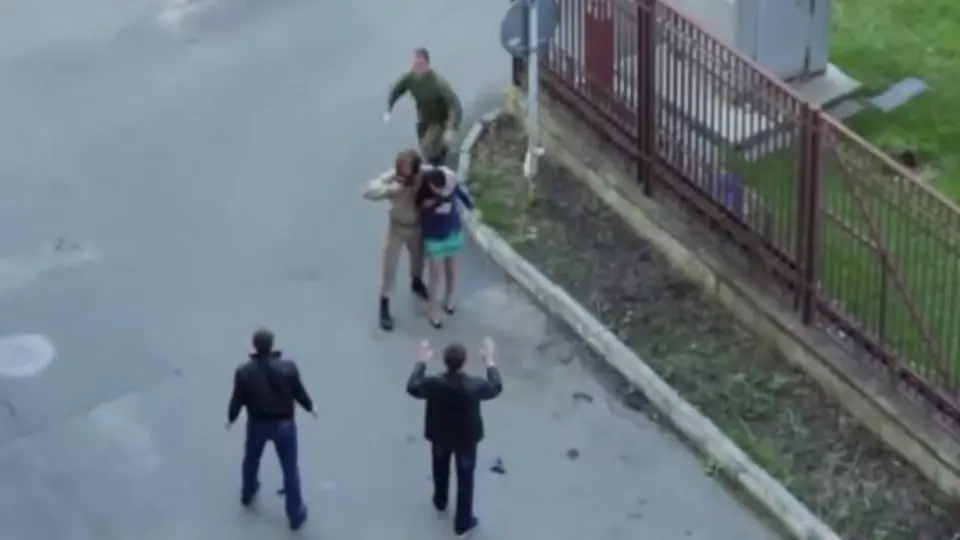 Soldado irrumpe en rodaje de película para evitar secuestro
