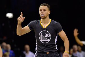 Warriors iguala récord de Chicago al vencer a Memphis