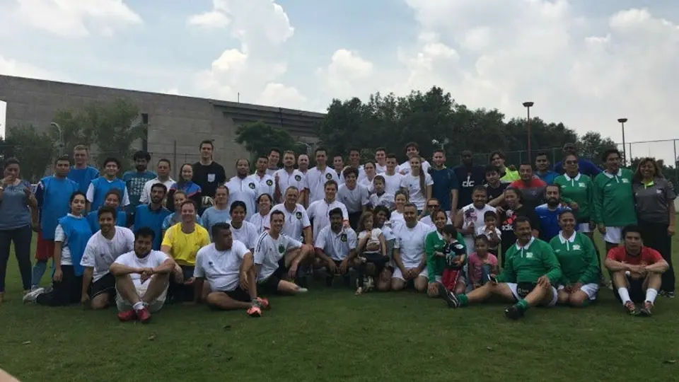 Futbol y diversión, lo que dejó el torneo de embajadas en México