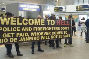 Policías dan bienvenida al 'infierno' de Río