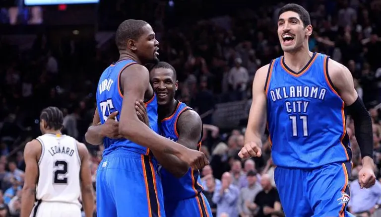 El Thunder se impone a Spurs en dramático juego