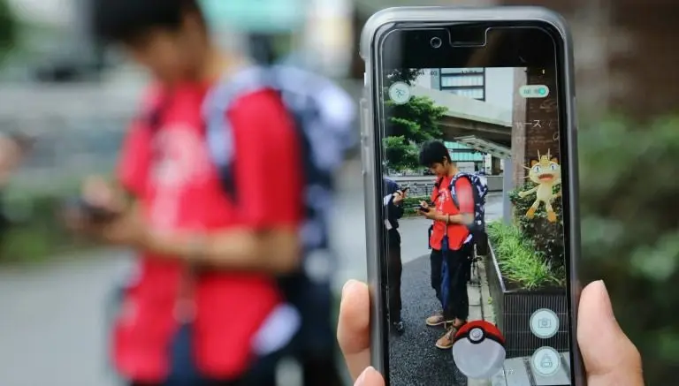 Usuario encuentra 2 mil dls mientras jugaba Pokémon GO