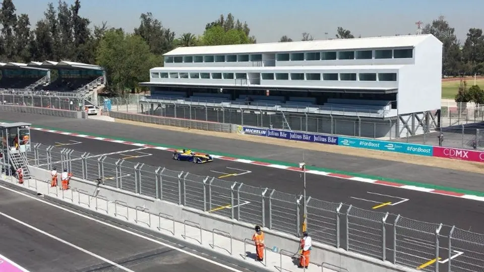 Buemi registra el mejor tiempo en prácticas del ePrix México