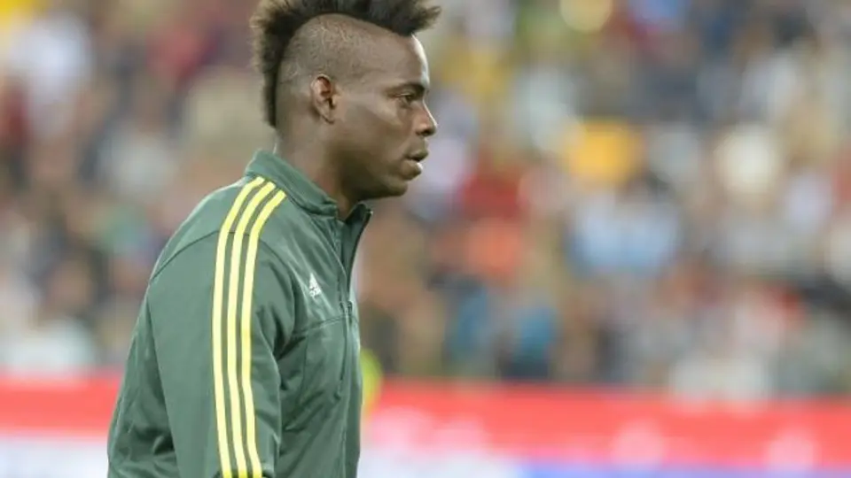 Balotelli, denunciado por difundir fotos de mujer de 40 años