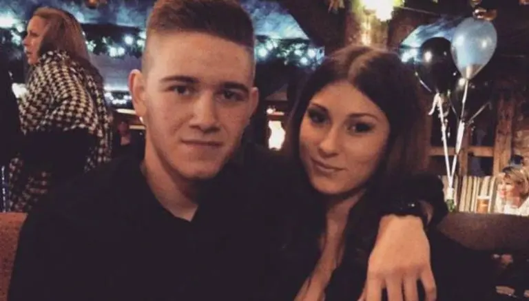 Respuesta épica a joven que dejó a su novia por FIFA 16