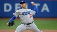 Julio Urías tiene debut gris con Dodgers