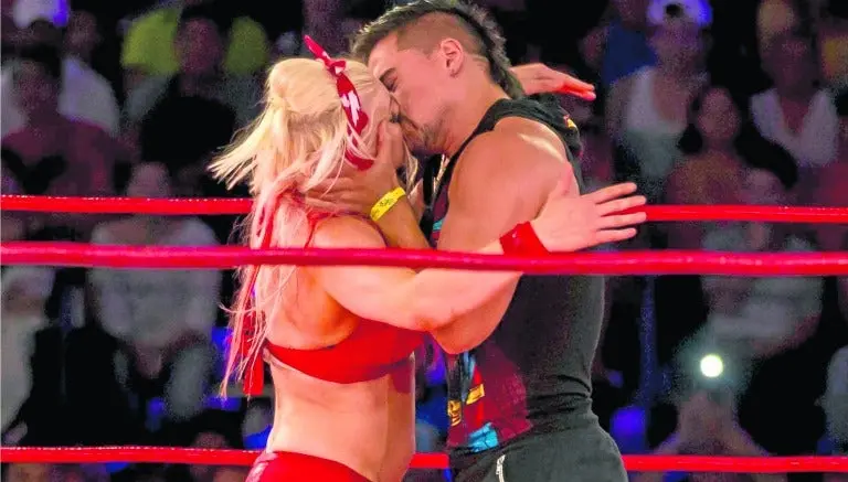 Garza Jr. va por el cinturón de Johnny Mundo y por su novia Taya
