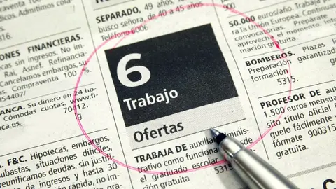 Empresario busca esposa para su hijo con oferta de trabajo