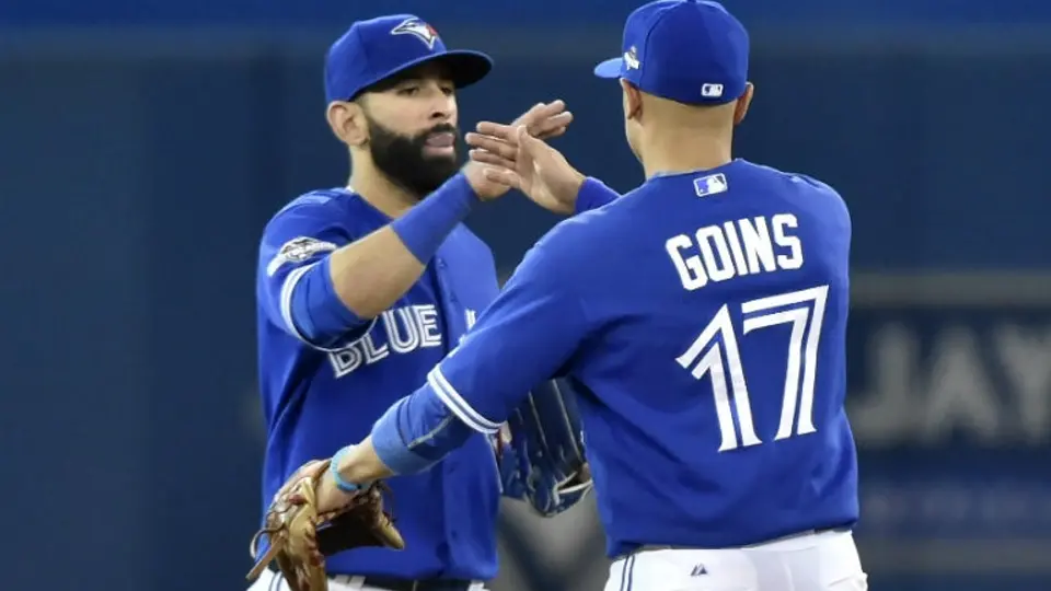 En juego de locura, Toronto doblega a Kansas City