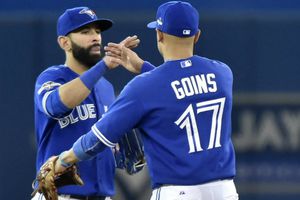 En juego de locura, Toronto doblega a Kansas City