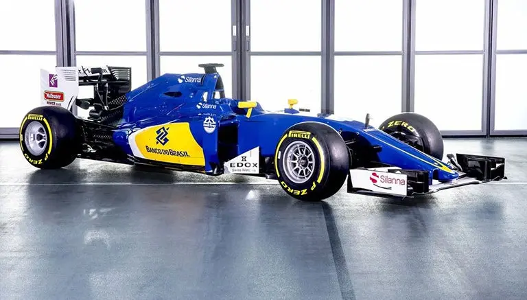 Sauber presenta monoplaza para temporada 2016