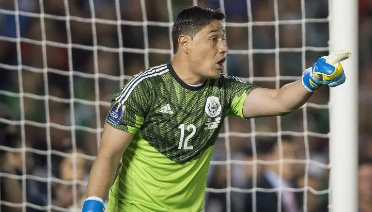 Moisés Muñoz acomoda la barrera en juego contra Estados Unidos | MEXSPORT