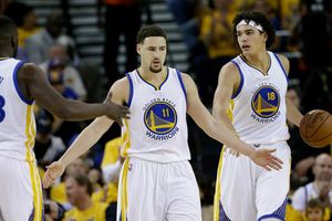 Warriors sigue con vida tras vencer al Thunder