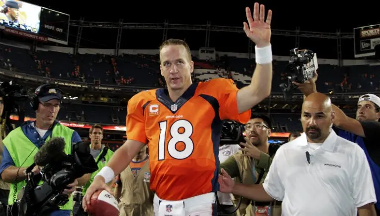 NFL envía emotivos mensajes para despedir a Manning