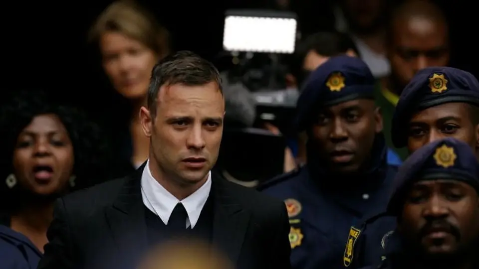 Pistorius asegura que su novia no querría verlo en la cárcel