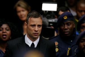 Pistorius asegura que su novia no querría verlo en la cárcel