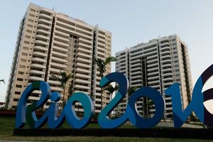 Delegación australiana, desalojada de Villa por incendio