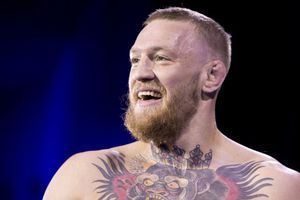 'Arrancaré póster de Mayweather del MGM': McGregor