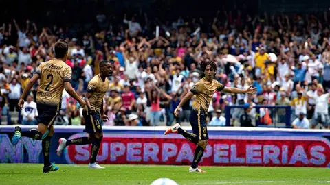 Pumas gusta, gana, golea y es líder
