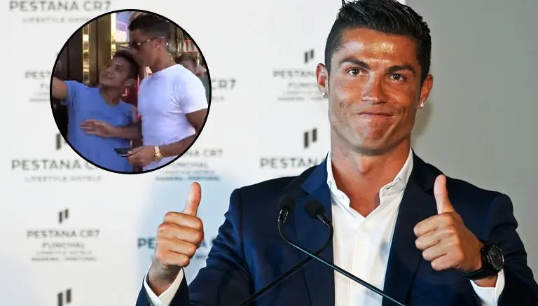 Cristiano empuja a fan que quería una selfie