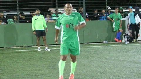 Humberto Suazo jugará futbol amateur en Chile