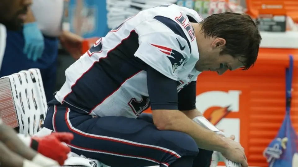 Tom Brady sufre esguince en el tobillo