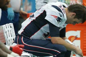 Tom Brady sufre esguince en el tobillo