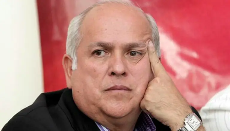 Exgobernador de Colima sufre atentado