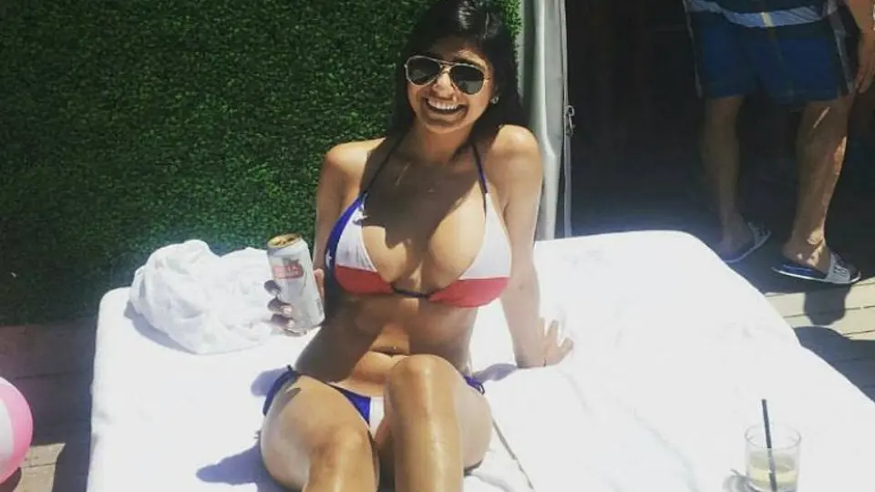 Mia Khalifa deja el porno por el análisis deportivo