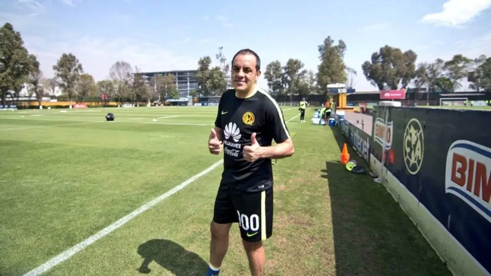 Cuau entrena con América previo a su homenaje