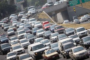 Por contingencia, amplían 'Hoy no circula' en CDMX