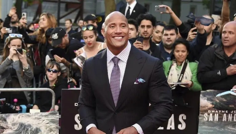'The Rock' regresará a Wrestlemania