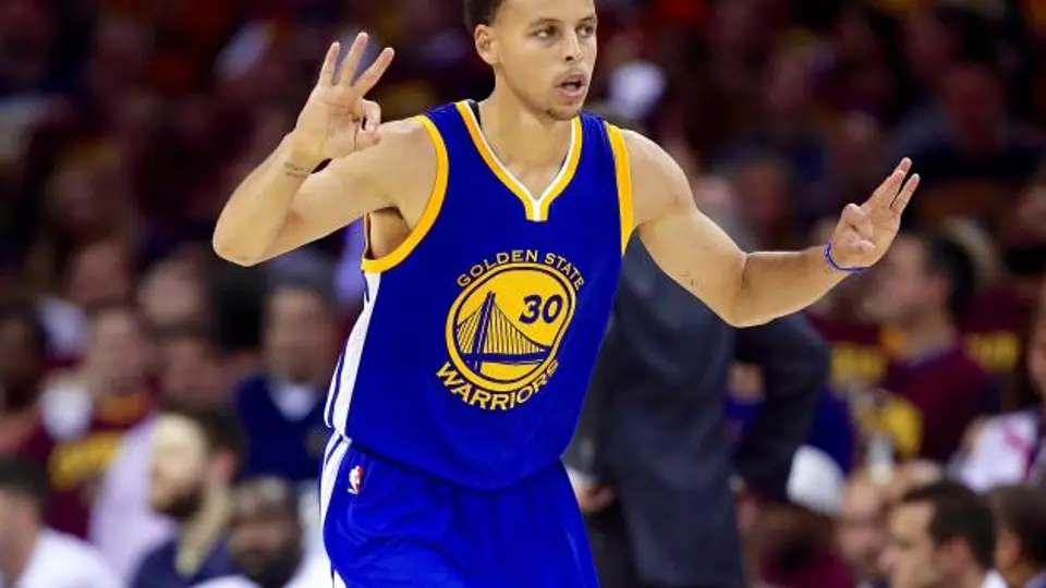 Curry rechazó millones de Nike por motivos religiosos