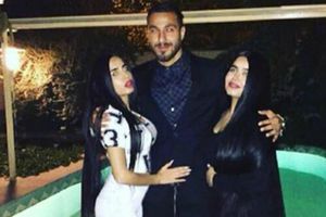 Portero iraní, encarcelado por foto con mujeres sin velo