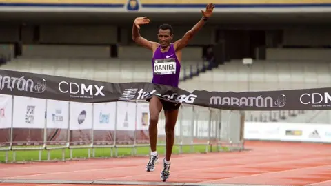 Revisar su salud, primordial para quien quiera correr un maratón