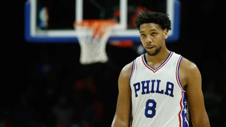 Sixers, primer equipo de NBA con publicidad en el jersey