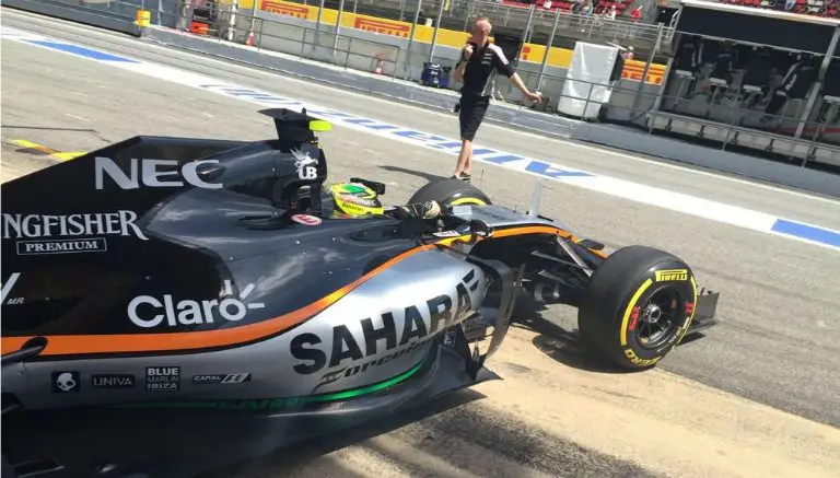 Checo, noveno en P2 tras superar problemas con su monoplaza