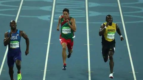 Herrera termina último en 'Semis' de 200m