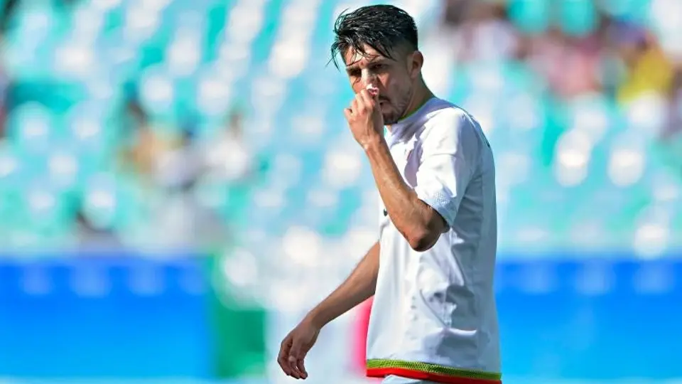 Oribe Peralta, baja del Tri Olímpico por fractura de nariz