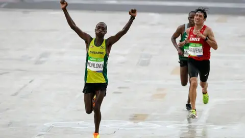 Delegación olímpica de Zimbabwe, arrestada por no obtener medallas