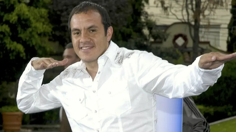Cuauhtémoc Blanco 'cascarea' con alcaldes de Morelos